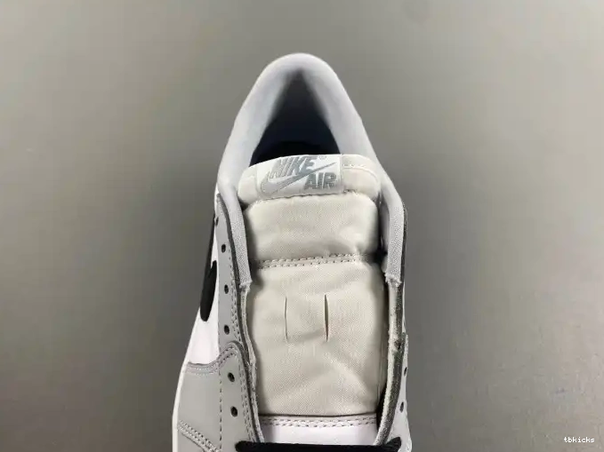 Rep TBK Low Air Barons CZ0790-110 1 OG Jordan 0426